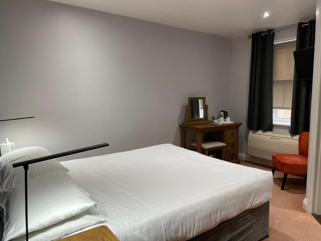 Best Western Claydon Hotel Esterno foto